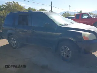 2005 Honda Pilot EX with VIN 5FNYF18455B044034, listed as a IAAI auction lot 42078473 with 265,726 mi miles. Bid and sale history available at carsss.com. Image 12.