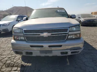2006 Chevrolet Tahoe LS with VIN 1GNEC13V56R168187, listed as a Copart auction lot 74636314 with 207,634 mi miles and Salvage Title. Bid and sale history available at carsss.com. Image 5.
