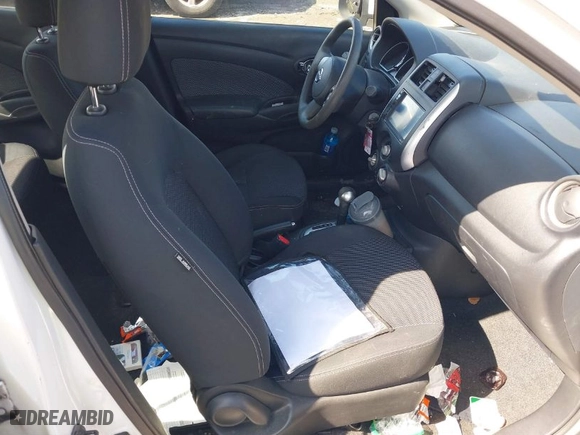 2014 Nissan Versa S Plus with VIN 3N1CN7AP5EL808845, listed as a IAAI auction lot 41840152 with NaN miles. Bid and sale history available at carsss.com. Image 5.