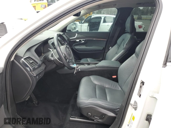 2020 Volvo XC90 Momentum with VIN YV4A22PK9L1618947, listed as a Copart auction lot 48024675 with 92,206 mi miles and Salvage Title. Bid and sale history available at carsss.com. Image 7.