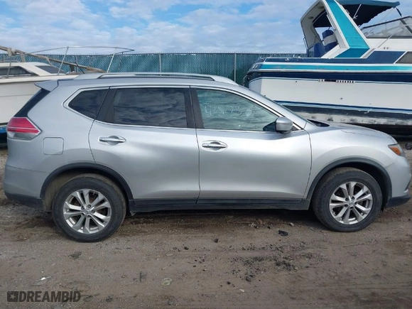 2015 Nissan Rogue SV with VIN 5N1AT2MV4FC832621, listed as a IAAI auction lot 40962953 with 180810 miles. Bid and sale history available at carsss.com. Image 13.