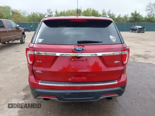 2018 Ford Explorer XLT z VIN 1FM5K8DH8JGA13677, wystawiony jako IAAI lot #42259550 z przebiegiem 71 257 mil mil oraz . Historia ofert i sprzedaży dostępna na DreamBid. Obrazek 16.
