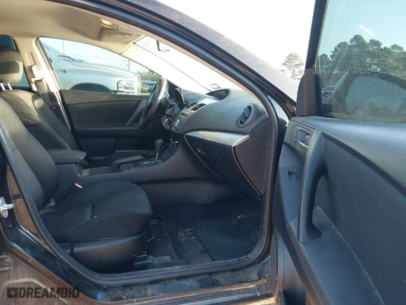 2012 Mazda Mazda3 i Sport with VIN JM1BL1UG3C1560638, listed as a IAAI auction lot 41759934 with NaN miles. Bid and sale history available at carsss.com. Image 5.