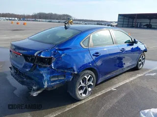 2020 Kia Forte LXS z VIN 3KPF24AD1LE244667, wystawiony jako IAAI lot #39083695 z przebiegiem 77 968 mil mil oraz . Historia ofert i sprzedaży dostępna na DreamBid. Obrazek 4.