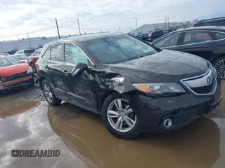2015 Acura RDX Tech Pkg with VIN 5J8TB4H54FL030898, listed as a IAAI auction lot 41695901 with 136,437 mi miles. Bid and sale history available at carsss.com. Image 1.