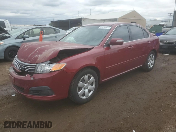2009 Kia Optima LX z VIN KNAGE228395313765, wystawiony jako Copart lot #59707675 z przebiegiem 170 773 mil mil oraz Szkoda całkowita • Salvage title. Historia ofert i sprzedaży dostępna na DreamBid. Obrazek 1.