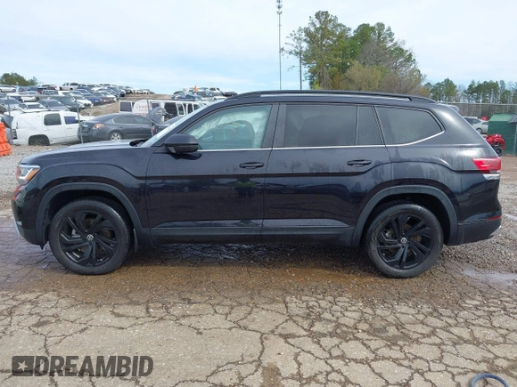2022 Volkswagen Atlas SE z VIN 1V2HR2CA1NC549008, wystawiony jako IAAI lot #41851901 z przebiegiem 39 892 mil mil oraz . Historia ofert i sprzedaży dostępna na DreamBid. Obrazek 14.