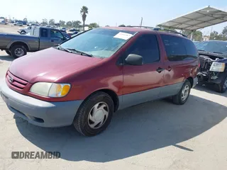 2001 Toyota Sienna LE z VIN 4T3ZF13C81U368893, wystawiony jako IAAI lot #42066467 z przebiegiem 137 727 mil mil oraz . Historia ofert i sprzedaży dostępna na DreamBid. Obrazek 2.