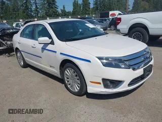 2010 Ford Fusion Hybrid z VIN 3FADP0L38AR395166, wystawiony jako IAAI lot #42814717 z przebiegiem 43 099 mil mil oraz . Historia ofert i sprzedaży dostępna na DreamBid. Obrazek 1.