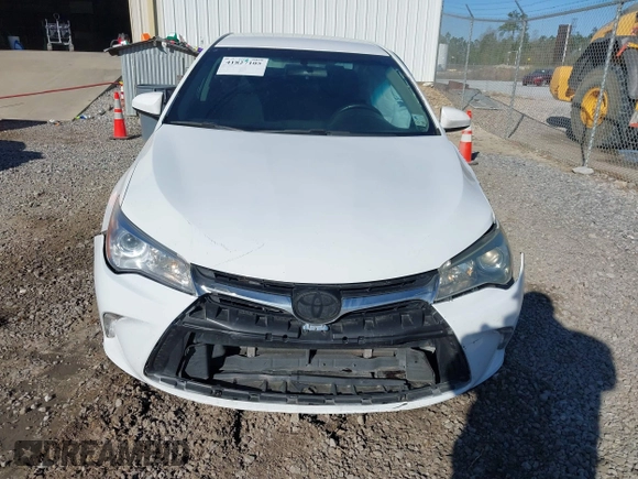 2015 Toyota Camry XLE with VIN 4T1BF1FK5FU945058, listed as a IAAI auction lot 41827105 with 78,011 mi miles. Bid and sale history available at carsss.com. Image 12.