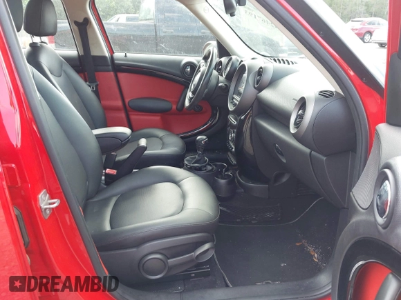 2012 MINI Countryman with VIN WMWZB3C57CWM06379, listed as a IAAI auction lot 42467193 with 100,485 mi miles and . Bid and sale history available at DreamBid. Image 5.
