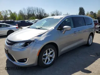 2018 Chrysler Pacifica Touring Plus with VIN 2C4RC1FG3JR128930, listed as a Copart auction lot 53401655 with 131,431 mi miles and Salvage title. Bid and sale history available at DreamBid. Image 1.