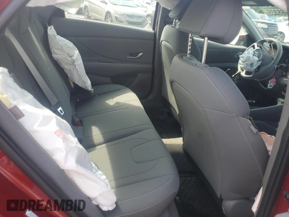 2024 Hyundai Elantra SEL с VIN KMHLM4DGXRU702876, выставлен на аукционе Copart как лот 57365325 с пробегом 12 520 миль миль и Списание • Salvage title. История ставок и продаж доступна на DreamBid. Изображение 10.
