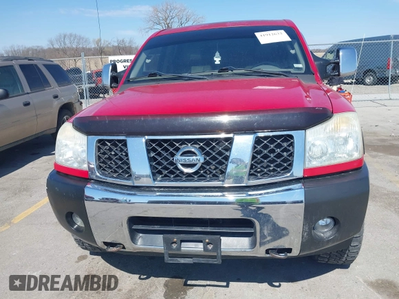 2007 Nissan Titan LE with VIN 1N6BA07B37N234320, listed as a IAAI auction lot 41912632 with 186,035 mi miles. Bid and sale history available at carsss.com. Image 12.