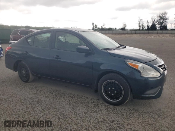 2017 Nissan Versa S Plus z VIN 3N1CN7AP4HL861508, wystawiony jako Copart lot #58478245 z przebiegiem 64 775 mil mil oraz Szkoda całkowita • Salvage title. Historia ofert i sprzedaży dostępna na DreamBid. Obrazek 4.