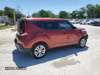 2020 Kia Soul LX with VIN KNDJ23AU6L7118891, listed as a Copart auction lot 52617595 with 39,157 mi miles and Salvage Title. Bid and sale history available at carsss.com. Image 3.