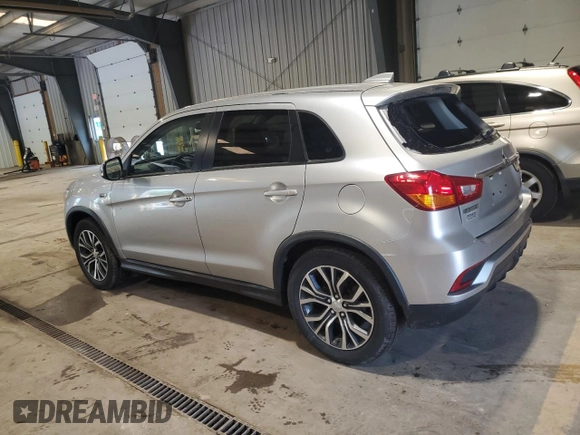 2018 Mitsubishi Outlander SE z VIN JA4AR3AW7JU001634, wystawiony jako Copart lot #60111115 z przebiegiem 44 679 mil mil oraz Szkoda całkowita • Salvage title. Historia ofert i sprzedaży dostępna na DreamBid. Obrazek 2.