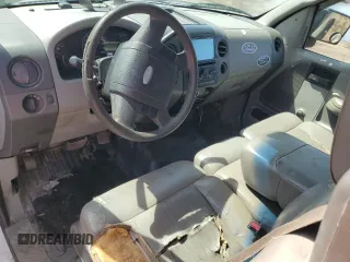 2008 Ford F-150 STX с VIN 1FTRX12W98FC05514, выставлен на аукционе Copart как лот 54832135 с пробегом 267 256 миль миль и Чистый • Clean title. История ставок и продаж доступна на DreamBid. Изображение 8.