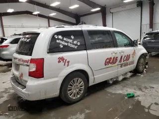 2015 Chrysler Town & Country Limited Platinum with VIN 2C4RC1GG7FR617711, listed as a Copart auction lot 85091014 with 0 mi miles and Salvage Title. Bid and sale history available at carsss.com. Image 3.