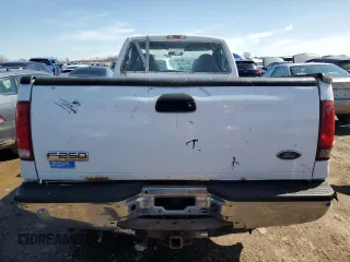 2007 Ford F-250 XL z VIN 1FTNF20517EA27507, wystawiony jako Copart lot #49907075 z przebiegiem 298 441 mil mil oraz Czysty tytuł • Clean title. Historia ofert i sprzedaży dostępna na DreamBid. Obrazek 6.