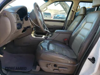 2002 Ford Explorer Eddie Bauer z VIN 1FMZU74E02ZA74457, wystawiony jako Copart lot #84026574 z przebiegiem 165 534 mil mil oraz Czysty tytuł • Clean title. Historia ofert i sprzedaży dostępna na DreamBid. Obrazek 7.