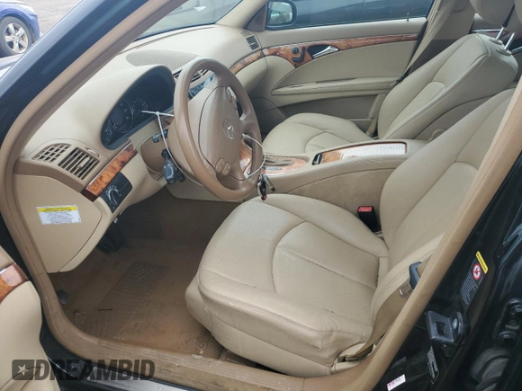 2008 Mercedes-Benz E 350 Luxury z VIN WDBUF87X18B272380, wystawiony jako Copart lot #57621075 z przebiegiem 156 274 mil mil oraz Szkoda całkowita • Salvage title. Historia ofert i sprzedaży dostępna na DreamBid. Obrazek 7.