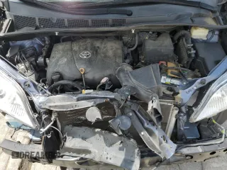 2017 Toyota Sienna XLE Auto Access Seat with VIN 5TDYZ3DC3HS868727, listed as a Copart auction lot 61308185 with 87,927 mi miles and Salvage title. Bid and sale history available at DreamBid. Image 12.