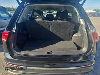 2024 Volkswagen Tiguan SE with VIN 3VV3B7AXXRM097540, listed as a IAAI auction lot 42809080 with 25,390 mi miles and . Bid and sale history available at DreamBid. Image 17.