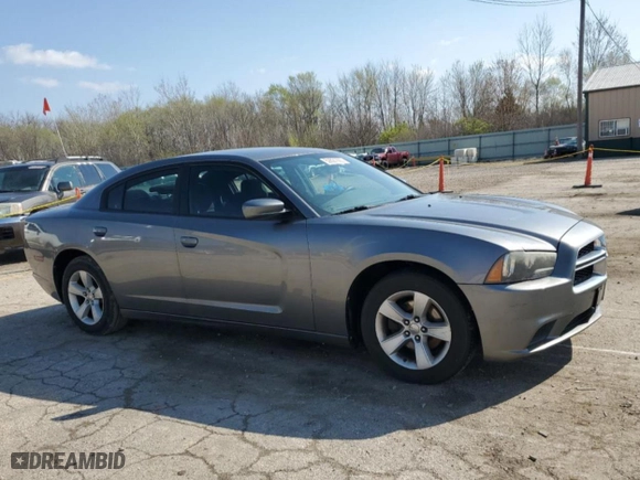 2011 Dodge Charger SE with VIN 2B3CL3CG7BH584699, listed as a Copart auction lot 52821065 with 162,879 mi miles and Clean Title. Bid and sale history available at carsss.com. Image 4.