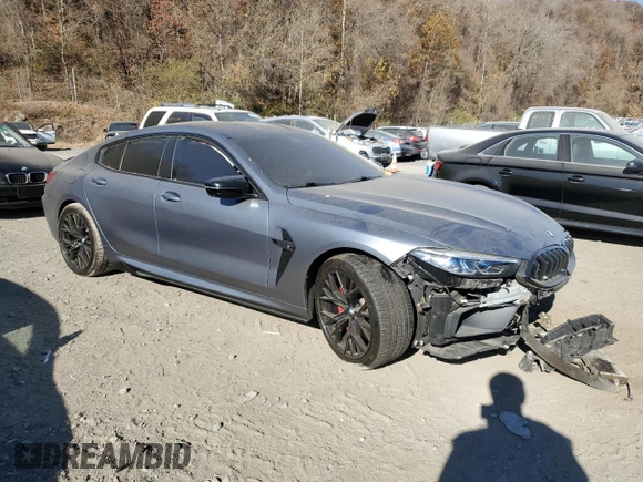 2022 BMW M8 Competition z VIN WBSGV0C08NCK26720, wystawiony jako Copart lot #78250474 z przebiegiem Nie podano mil oraz Szkoda całkowita • Salvage title. Historia ofert i sprzedaży dostępna na DreamBid. Obrazek 4.