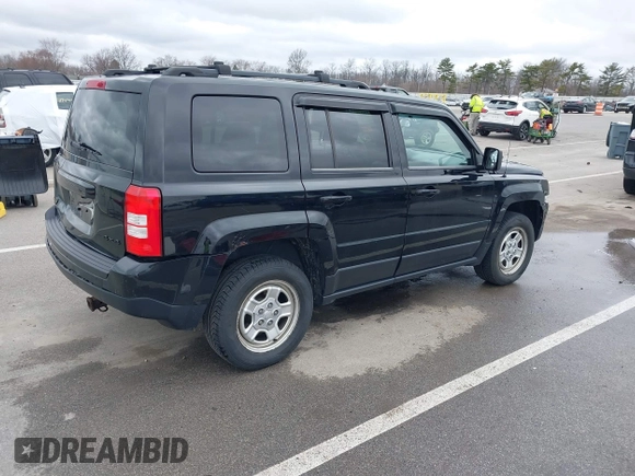 2014 Jeep Patriot Sport with VIN 1C4NJRBB4ED534026, listed as a IAAI auction lot 41850049 with 178,989 mi miles. Bid and sale history available at carsss.com. Image 4.