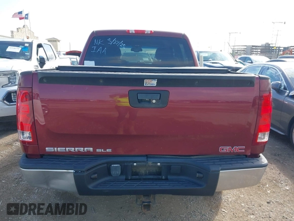 2008 GMC Sierra 1500 SLT z VIN 2GTEC13J381206419, wystawiony jako IAAI lot #42342570 z przebiegiem 145 671 mil mil oraz . Historia ofert i sprzedaży dostępna na DreamBid. Obrazek 16.