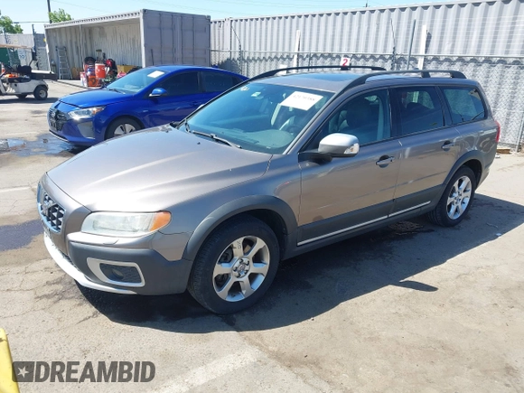 2008 Volvo XC70 with VIN YV4BZ982681037503, listed as a IAAI auction lot 42170388 with 192,516 mi miles and . Bid and sale history available at DreamBid. Image 18.