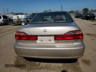 2000 Honda Accord EX z VIN 1HGCG165XYA098317, wystawiony jako Copart lot #57246705 z przebiegiem 242 166 mil mil oraz Szkoda całkowita • Salvage title. Historia ofert i sprzedaży dostępna na DreamBid. Obrazek 6.