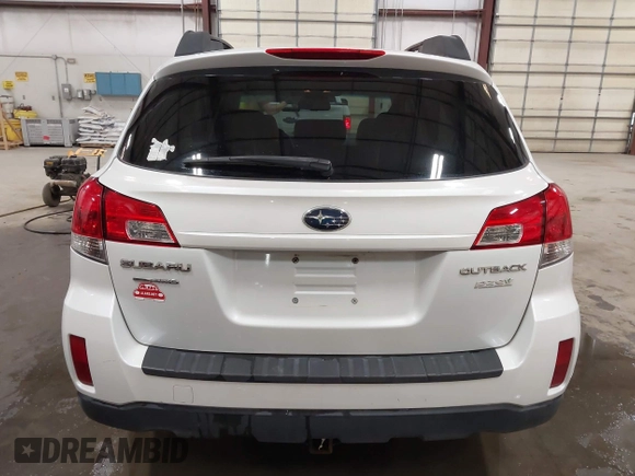 2011 Subaru Outback 2.5i Prem AWP with VIN 4S4BRBCC2B3442565, listed as a IAAI auction lot 42032820 with 207,677 mi miles. Bid and sale history available at carsss.com. Image 16.