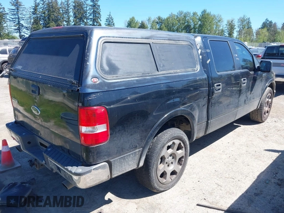 2005 Ford F-150 XLT with VIN 1FTPW12555KE20005, listed as a IAAI auction lot 42196483 with 198,964 mi miles and . Bid and sale history available at carsss.com. Image 4.