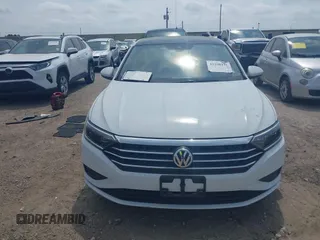 2020 Volkswagen Jetta SEL with VIN 3VWE57BU5LM101498, listed as a IAAI auction lot 42298171 with 28,597 mi miles and . Bid and sale history available at DreamBid. Image 12.