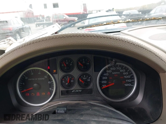 2004 Ford F-150 XLT with VIN 1FTPX145X4NA82267, listed as a IAAI auction lot 42007692 with 295,040 mi miles and . Bid and sale history available at carsss.com. Image 7.