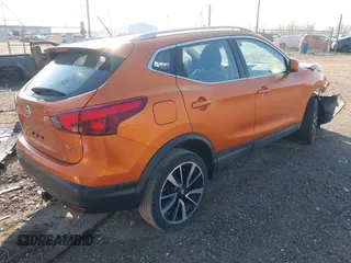 2017 Nissan Rogue S z VIN JN1BJ1CP9HW016617, wystawiony jako IAAI lot #41997886 z przebiegiem 97 431 mil mil oraz . Historia ofert i sprzedaży dostępna na DreamBid. Obrazek 4.