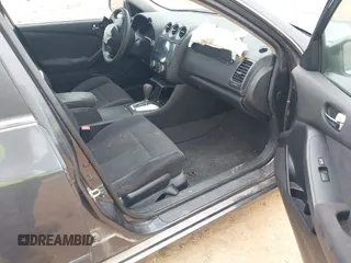 2012 Nissan Altima 2.5 with VIN 1N4AL2AP5CN469150, listed as a IAAI auction lot 41972637 with 244,837 mi miles and . Bid and sale history available at DreamBid. Image 5.