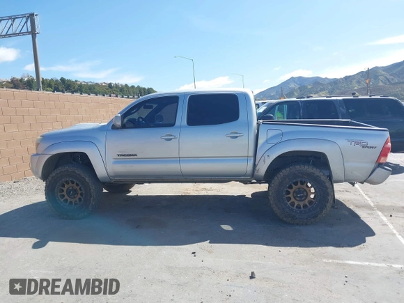 2007 Toyota Tacoma PreRunner with VIN 5TEJU62N97Z426008, listed as a IAAI auction lot 41880605 with 270,770 mi miles and . Bid and sale history available at DreamBid. Image 14.