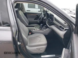 2021 Toyota Highlander Hybrid Limited with VIN 5TDYARAH0MS505144, listed as a IAAI auction lot 41804501 with 40,907 mi miles and . Bid and sale history available at DreamBid. Image 5.
