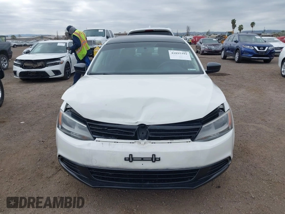 2014 Volkswagen Jetta S with VIN 3VW2K7AJ6EM233000, listed as a IAAI auction lot 41895391 with 130,692 mi miles and . Bid and sale history available at DreamBid. Image 12.