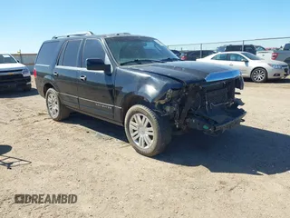 2012 Lincoln Navigator z VIN 5LMJJ2J56CEL07597, wystawiony jako IAAI lot #41732470 z przebiegiem 189 141 mil mil oraz . Historia ofert i sprzedaży dostępna na DreamBid. Obrazek 1.