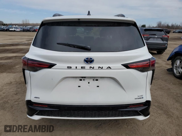 2024 Toyota Sienna LE with VIN 5TDGSKFCXRS119660, listed as a Copart auction lot 48903225 with 11,645 mi miles and Salvage Title. Bid and sale history available at carsss.com. Image 6.