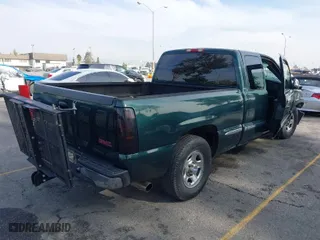 2002 GMC Sierra 1500 SLE with VIN 2GTEC19V121150546, listed as a IAAI auction lot 40974798 with 1 mi miles. Bid and sale history available at carsss.com. Image 4.