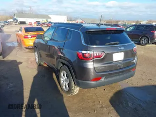 2020 Jeep Compass Latitude with VIN 3C4NJDBB3LT223939, listed as a IAAI auction lot 41832921 with 83,938 mi miles and . Bid and sale history available at DreamBid. Image 3.