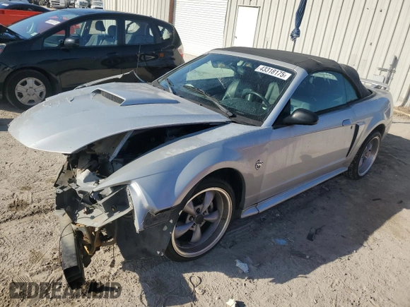 2003 Ford Mustang GT Deluxe with VIN 1FAFP45X53F389924, listed as a Copart auction lot 43318175 with 0 mi miles and Salvage Title. Bid and sale history available at carsss.com. Image 1.