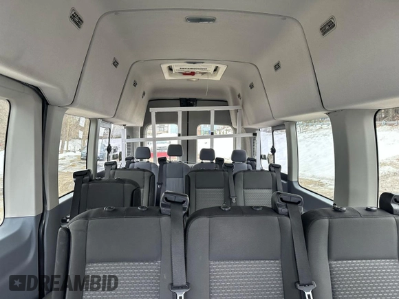 2016 Ford Transit XL z VIN 1FBVU4XG7GKA91629, wystawiony jako Copart lot #48024805 z przebiegiem 191 480 mil mil oraz Czysty tytuł • Clean title. Historia ofert i sprzedaży dostępna na DreamBid. Obrazek 7.