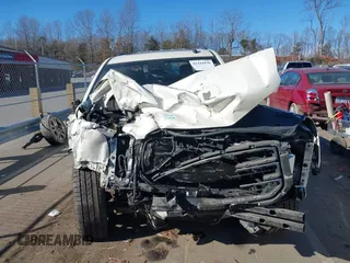 2015 GMC Yukon XL SLT with VIN 1GKS2HKC8FR176926, listed as a IAAI auction lot 41444930 with 1 mi miles. Bid and sale history available at carsss.com. Image 6.